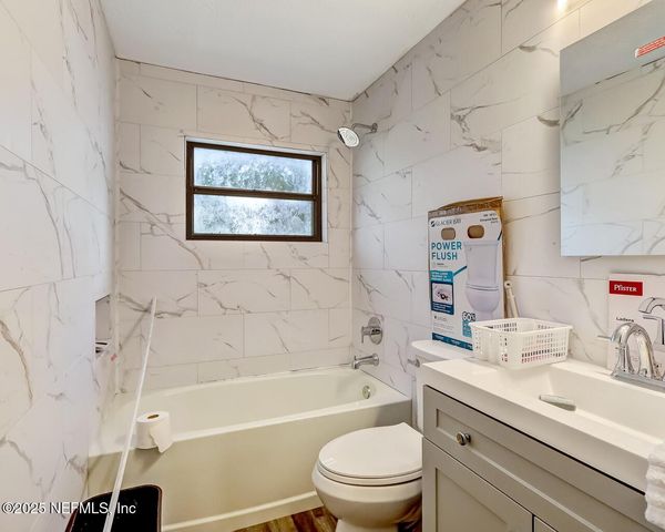 785 GLORIA Drive, Jacksonville, FL 32221