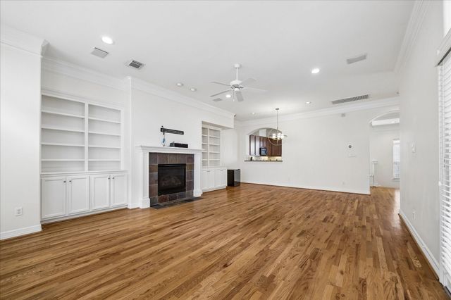 612 Leverkuhn Street, Houston, TX 77007