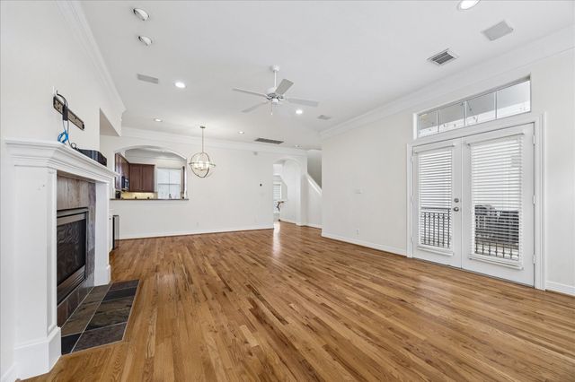 612 Leverkuhn Street, Houston, TX 77007