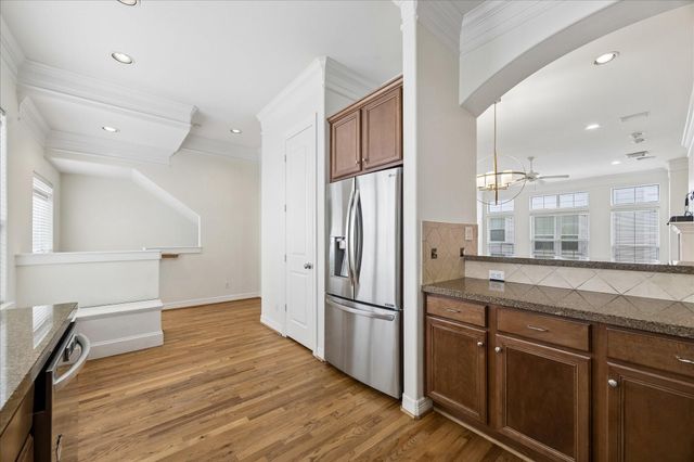 612 Leverkuhn Street, Houston, TX 77007