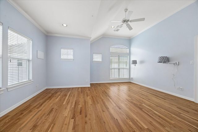 612 Leverkuhn Street, Houston, TX 77007