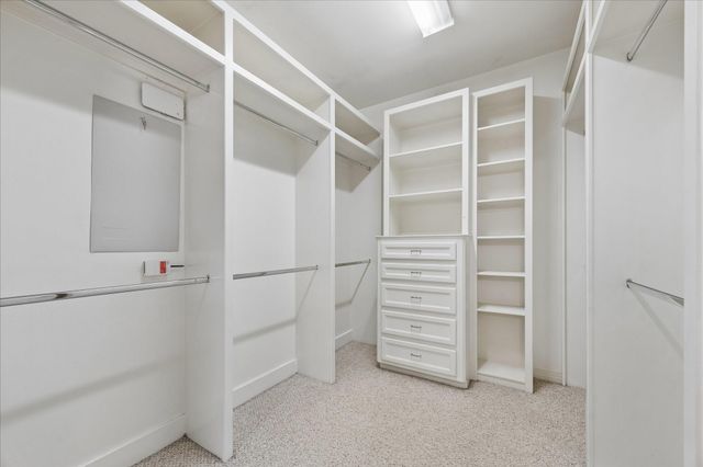 612 Leverkuhn Street, Houston, TX 77007
