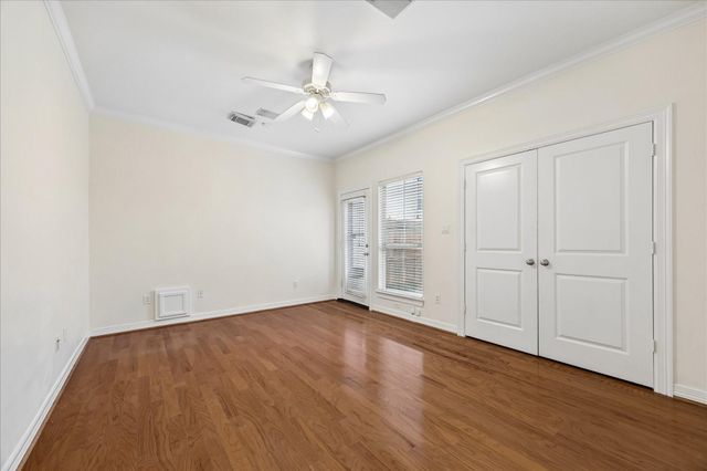 612 Leverkuhn Street, Houston, TX 77007