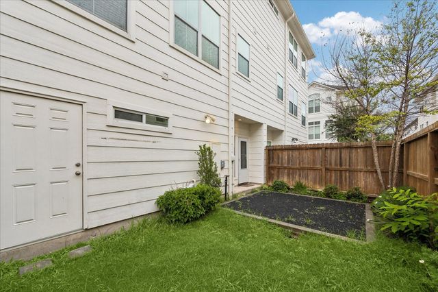 612 Leverkuhn Street, Houston, TX 77007