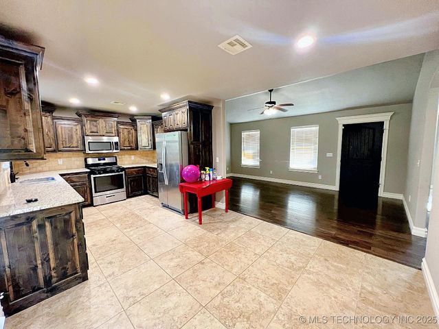 4169 Highland Drive, Tahlequah, OK 74464