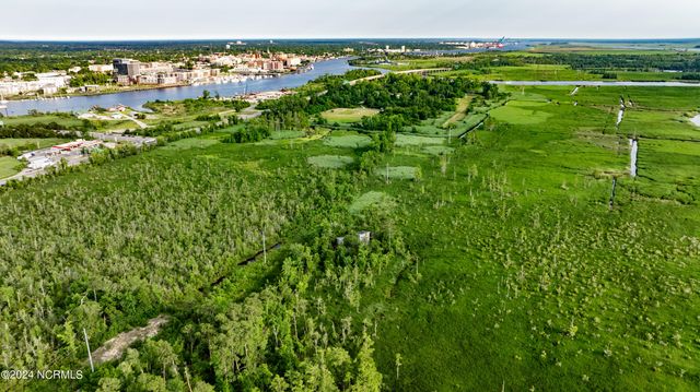 1801 Us Highway 421 N, Wilmington, NC 28401