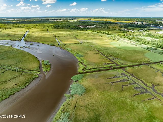 1801 Us Highway 421 N, Wilmington, NC 28401