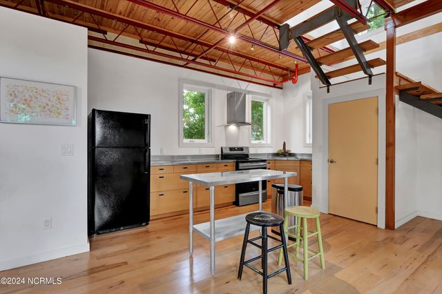 1801 Us Highway 421 N, Wilmington, NC 28401