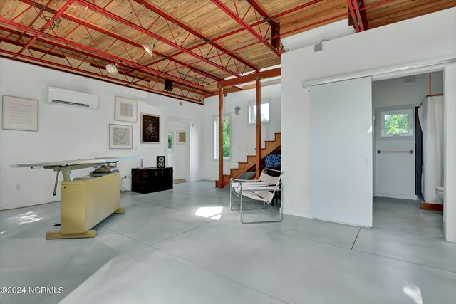 1801 Us Highway 421 N, Wilmington, NC 28401