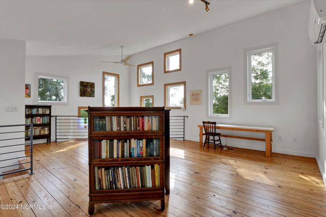 1801 Us Highway 421 N, Wilmington, NC 28401