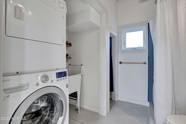 1801 Us Highway 421 N, Wilmington, NC 28401