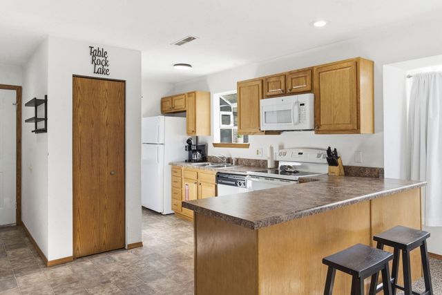 10 Woodpecker Lane 3, Branson, MO 65616