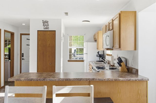 10 Woodpecker Lane 3, Branson, MO 65616