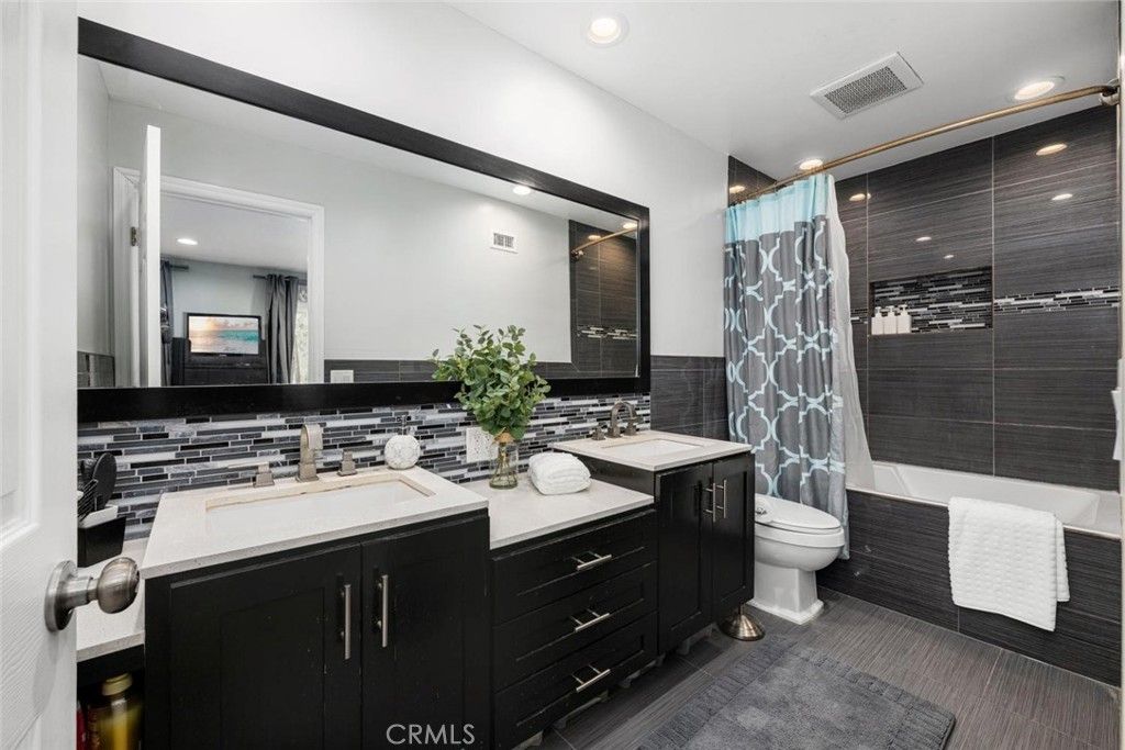 Image 42 of property listing at 10018 Bloomfield, Cypress, CA 90630