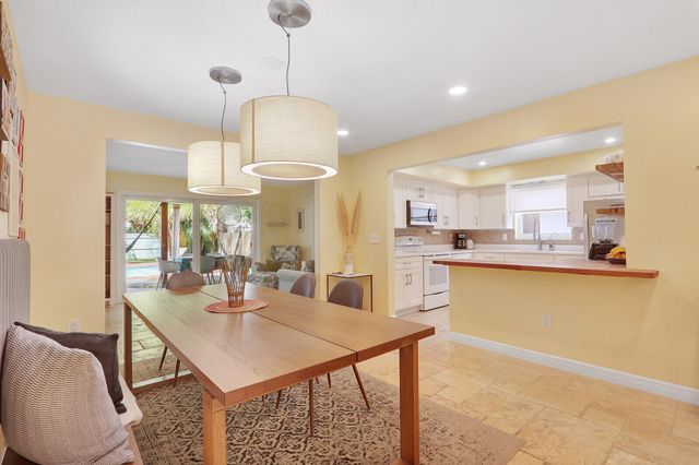 721 N Lakeside Drive, Lake Worth Beach, FL 33460