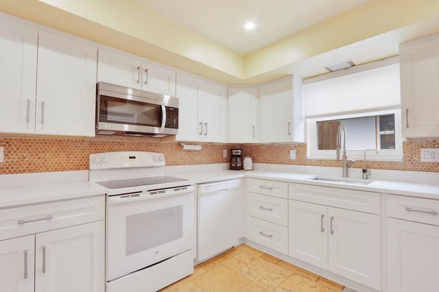 721 N Lakeside Drive, Lake Worth Beach, FL 33460