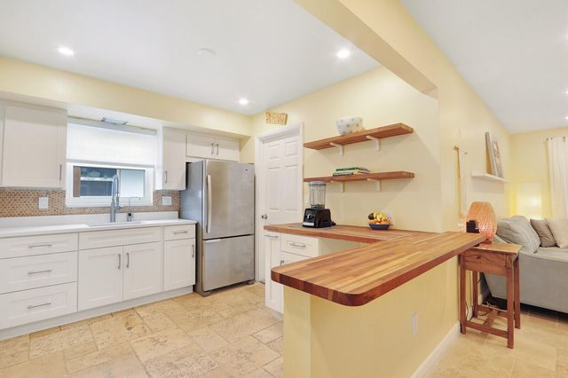 721 N Lakeside Drive, Lake Worth Beach, FL 33460