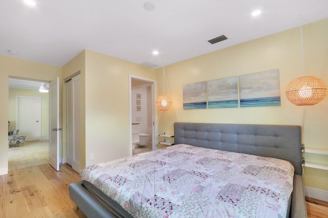 721 N Lakeside Drive, Lake Worth Beach, FL 33460