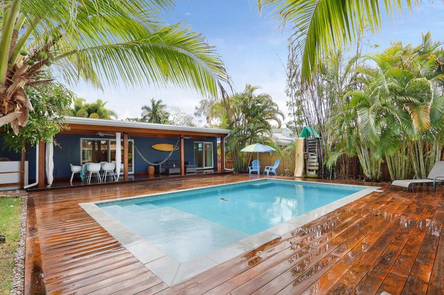 721 N Lakeside Drive, Lake Worth Beach, FL 33460