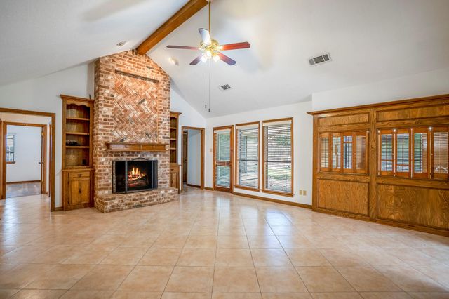 38 Devonshire Drive, Conroe, TX 77304