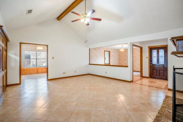 38 Devonshire Drive, Conroe, TX 77304