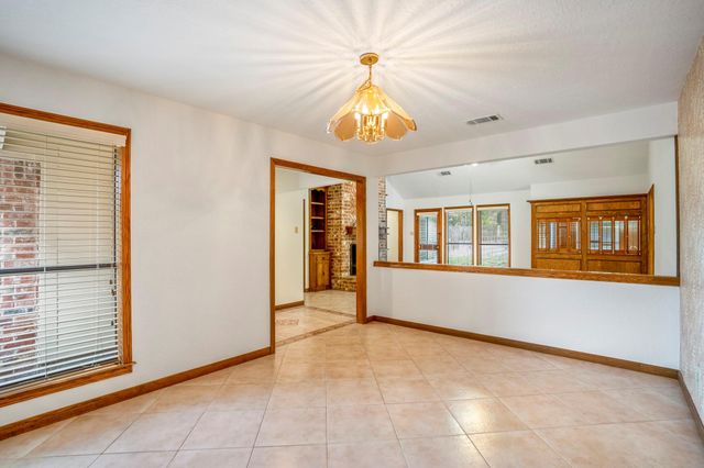 38 Devonshire Drive, Conroe, TX 77304