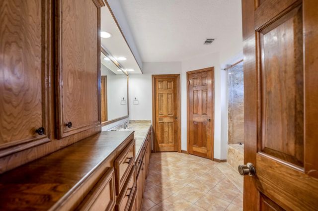 38 Devonshire Drive, Conroe, TX 77304