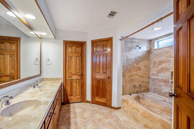 38 Devonshire Drive, Conroe, TX 77304