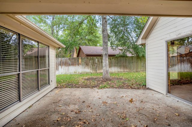 38 Devonshire Drive, Conroe, TX 77304