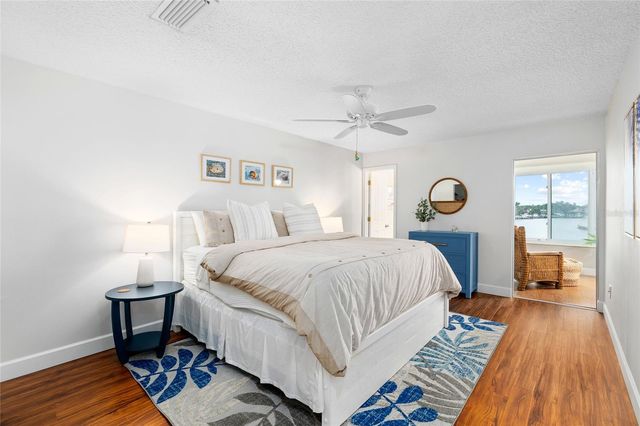 6075 SHORE BOULEVARD S 215, Gulfport, FL 33707