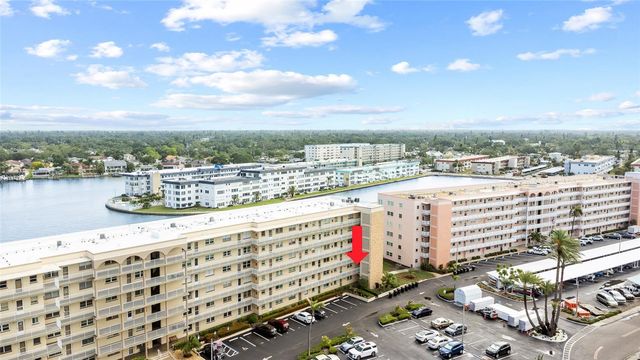 6075 SHORE BOULEVARD S 215, Gulfport, FL 33707