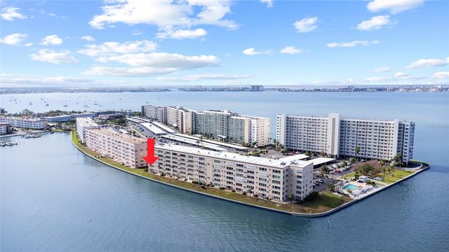6075 SHORE BOULEVARD S 215, Gulfport, FL 33707