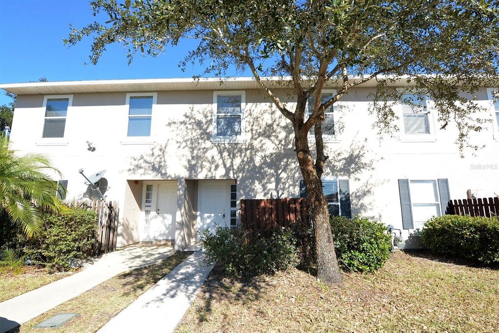 1066 DOLPHIN DRIVE, Winter Garden, FL 34787
