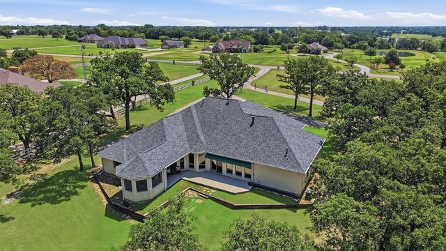171 Briar Creek Road, Whitesboro, TX 76273
