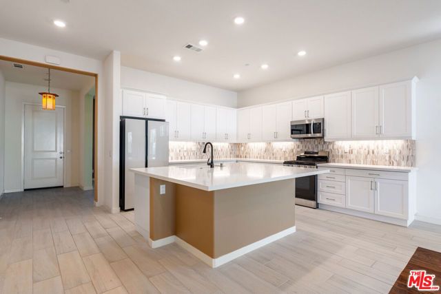 3402 Via Leonardo, Palm Desert, CA 92260