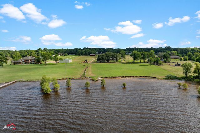 10073 Ferry Lake Road, Oil City, LA 71061