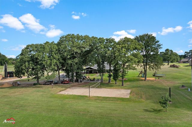 10073 Ferry Lake Road, Oil City, LA 71061