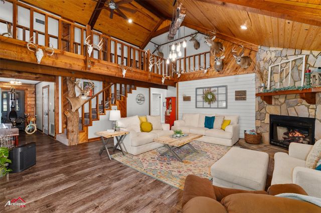 10073 Ferry Lake Road, Oil City, LA 71061