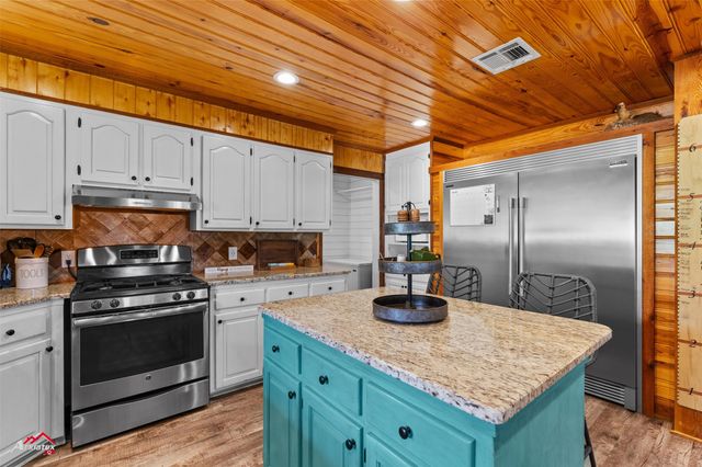 10073 Ferry Lake Road, Oil City, LA 71061