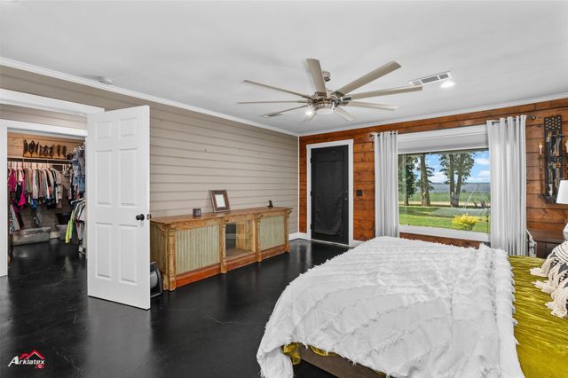 10073 Ferry Lake Road, Oil City, LA 71061