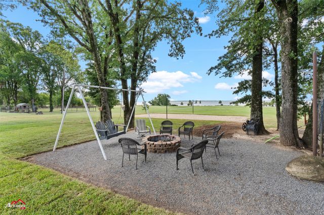 10073 Ferry Lake Road, Oil City, LA 71061