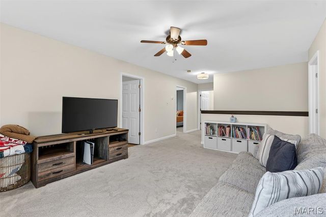 182 S Brighton Park Court, St Charles, MO 63303