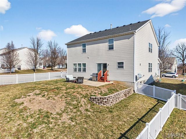 182 S Brighton Park Court, St Charles, MO 63303