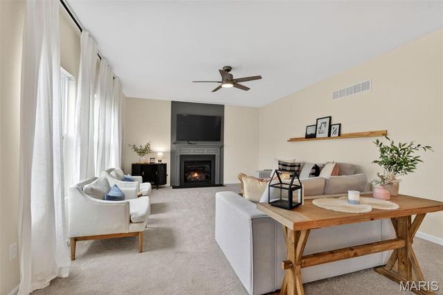 182 S Brighton Park Court, St Charles, MO 63303