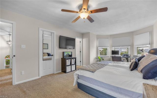 2780 Inglewood LN, Virginia Beach, VA 23456