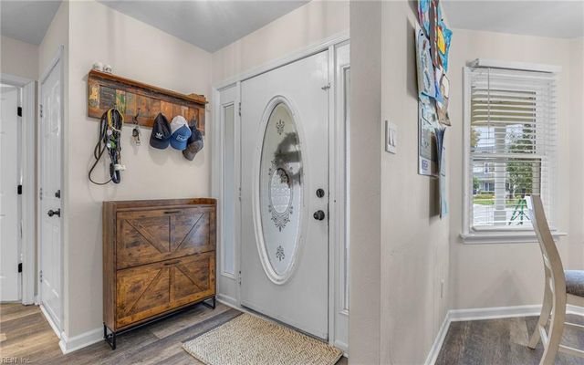 2780 Inglewood LN, Virginia Beach, VA 23456