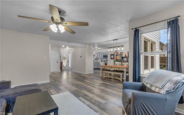 2780 Inglewood LN, Virginia Beach, VA 23456