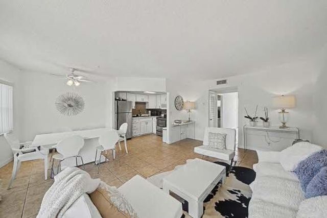 1967 S Ocean C-317 Lauderdale-By-The-Sea C-317, Lauderdale By The Sea, FL 33062