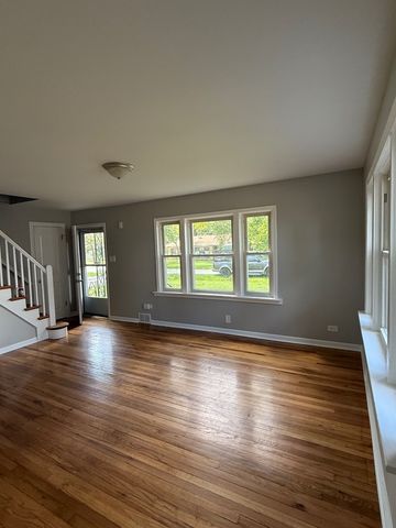 15711 Whipple Avenue, Markham, IL 60428