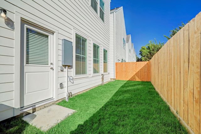9408 Mcgallion Road, Houston, TX 77076